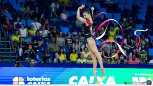 q raffaeli sofia ita sfe07265 copia simone ferraro ph